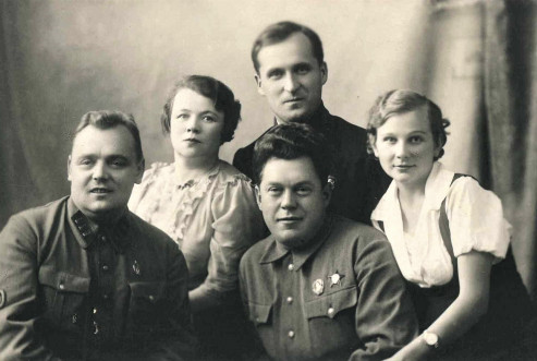 Фото 16. Фотография «П.К. Георгиевский с коллегами. 1937 г. БОКМ 3852-4 н-в