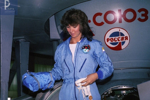 Космонавт Елена Кондакова